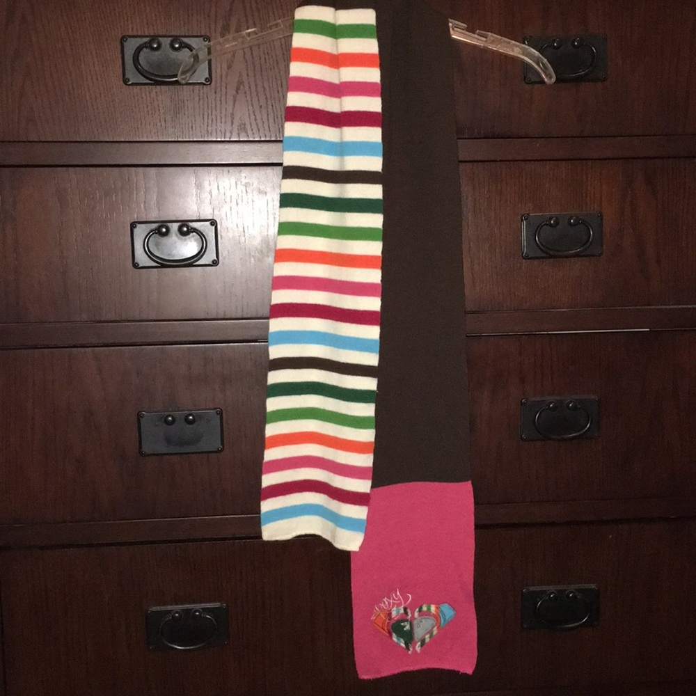 Roxy scarf